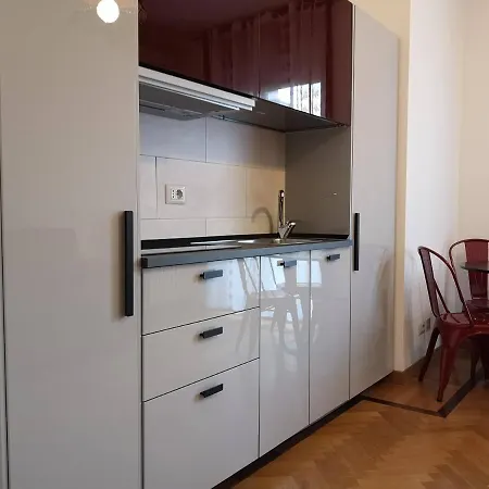 Lägenhet Pergolesi Milano